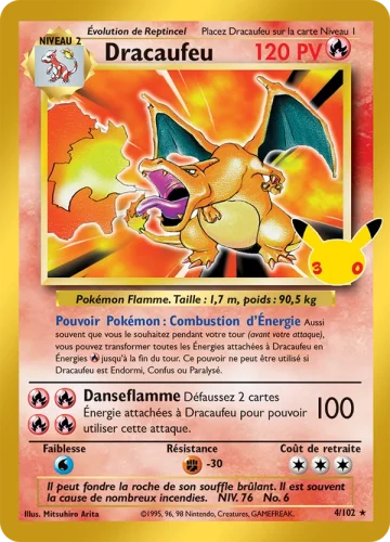 Carte Pokémon Dracaufeu 4/102, extension Pokémon 30e Anniversaire